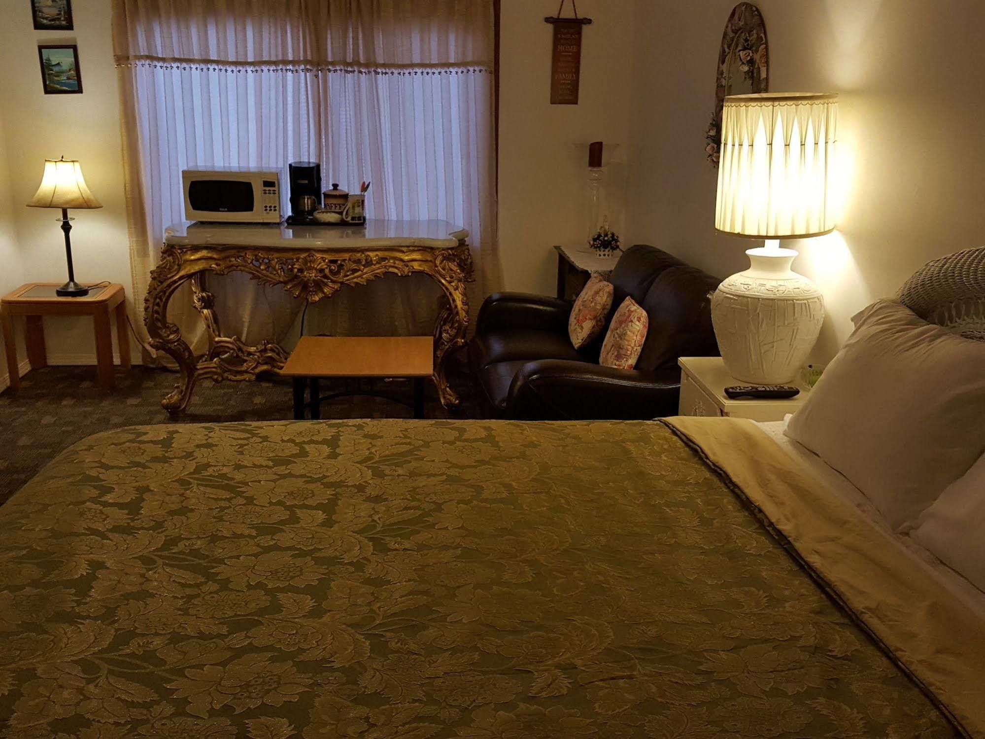 Croft Inn Motel Crofton エクステリア 写真