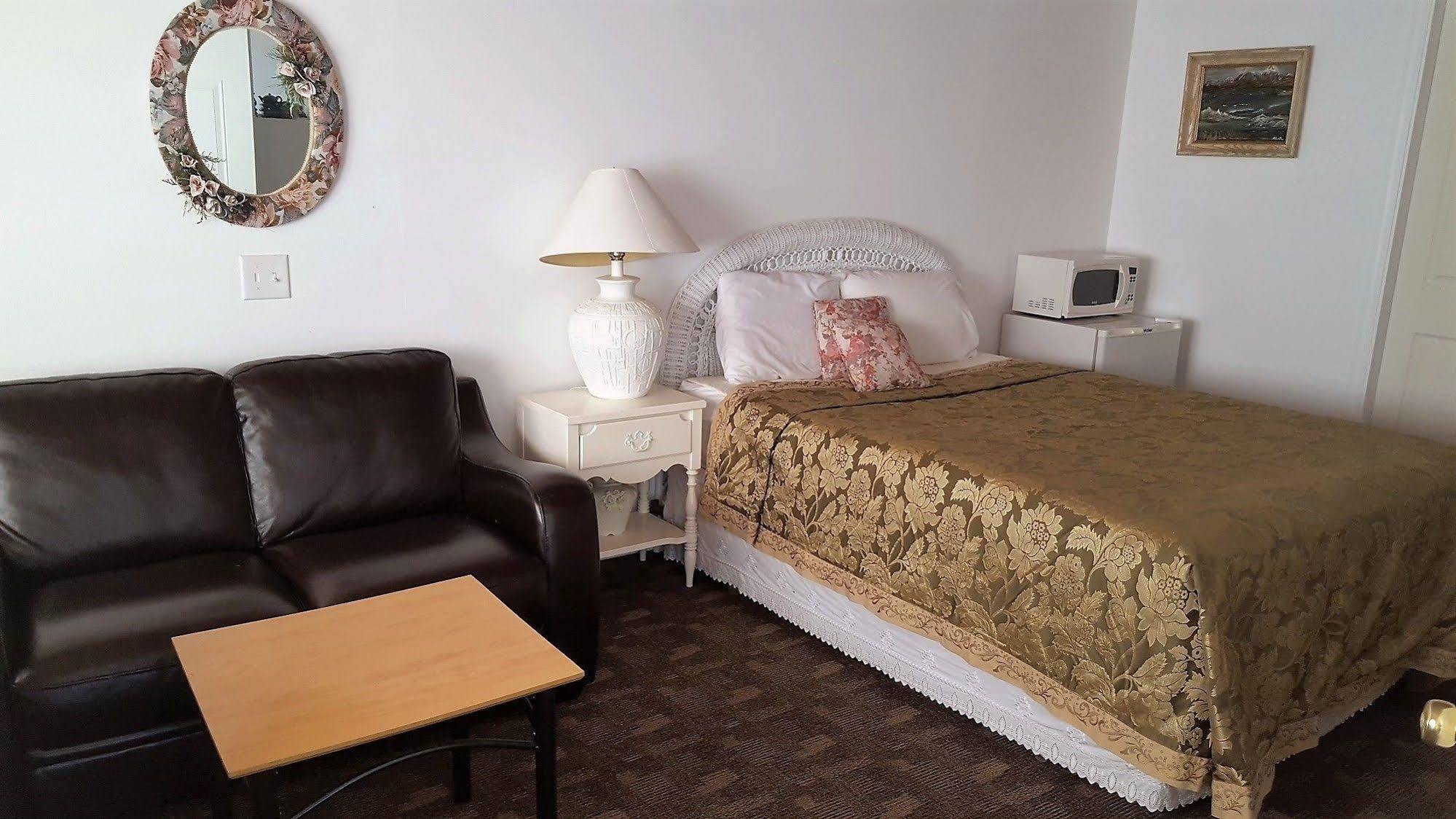 Croft Inn Motel Crofton エクステリア 写真